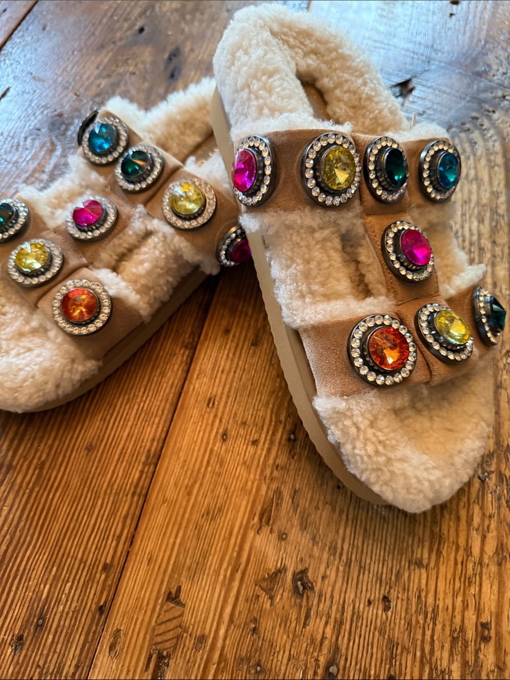 Kurt Geiger Cream Shearling Slide with Multicolored Gem Accents